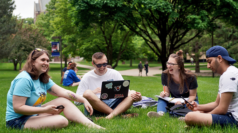 high school juniors and seniors visit Augie in the summer