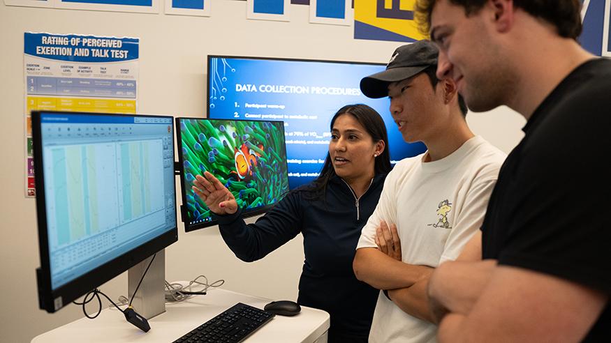 Students in the kinesiology lab