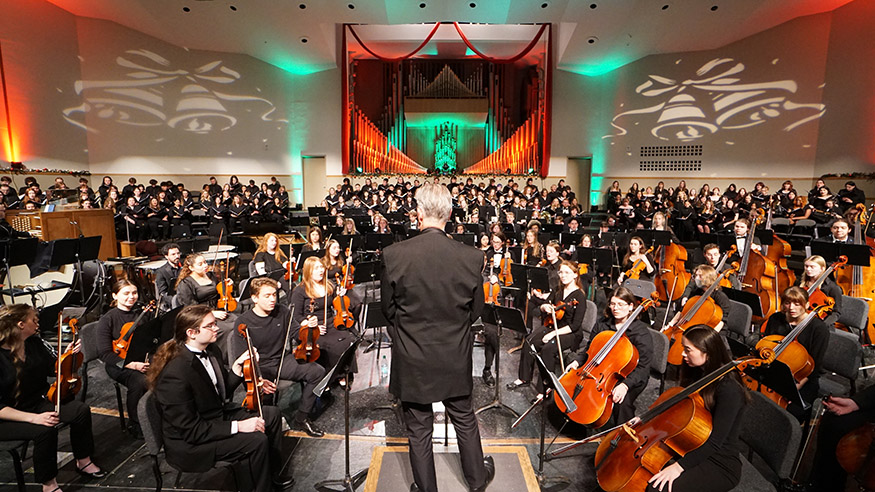 Dr. Jon Hurty conducting