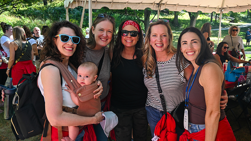 A group of friends pose at the Chi Omega Gamma reunion