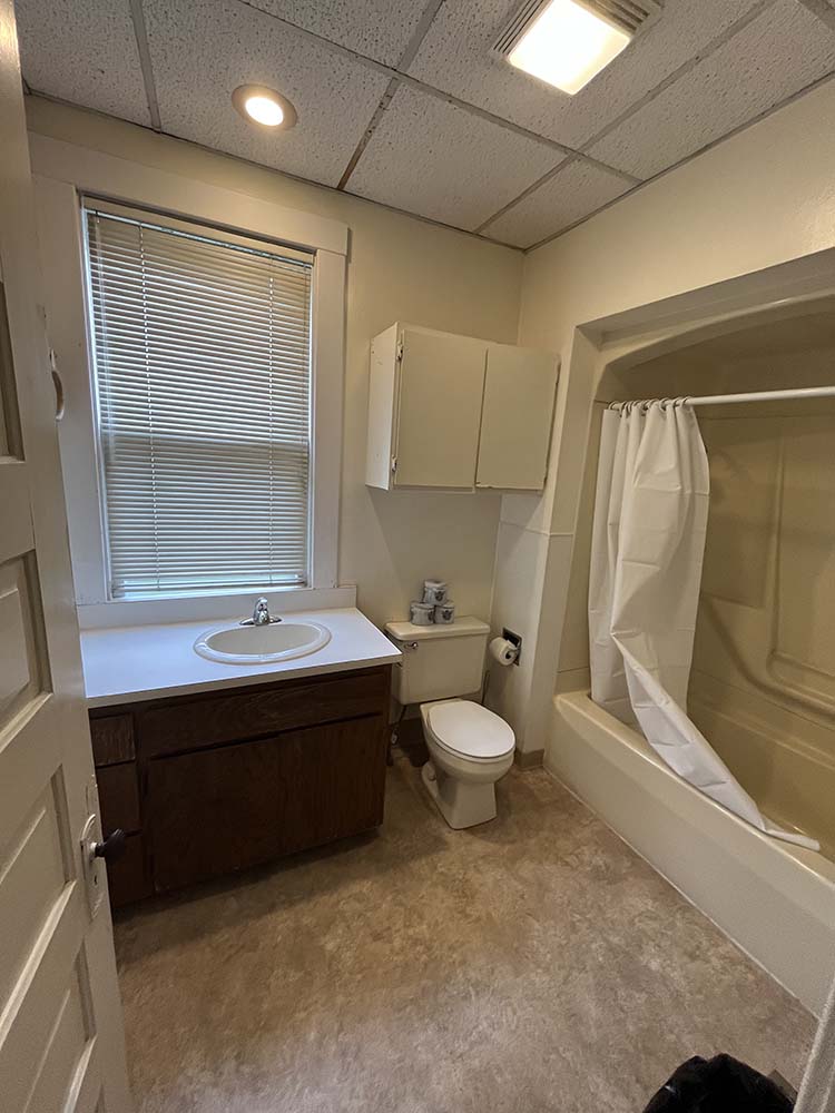 Bergman bathroom