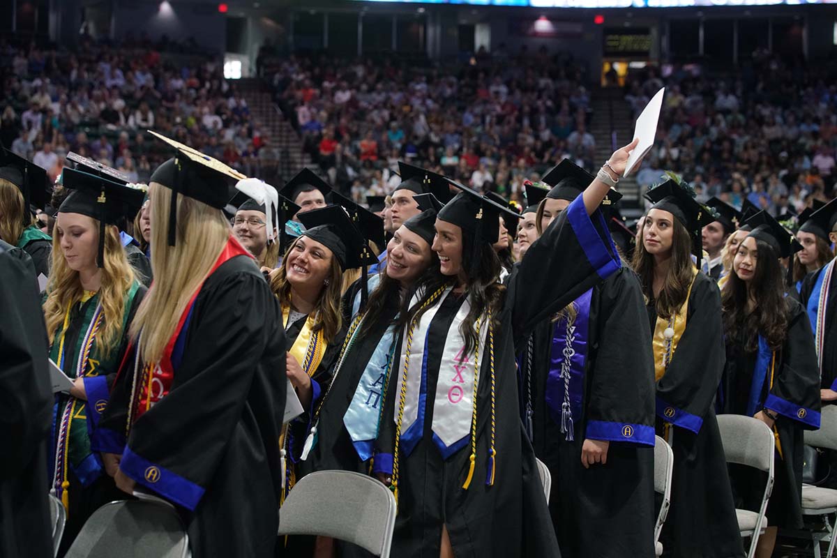 Commencement 2019 in photos, video | Augustana College