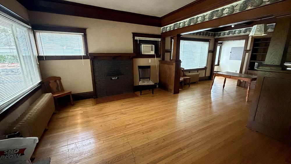 Heimdall, living room