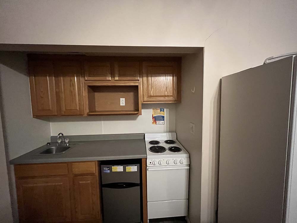 House on the Hill, apartment 1 kitchen