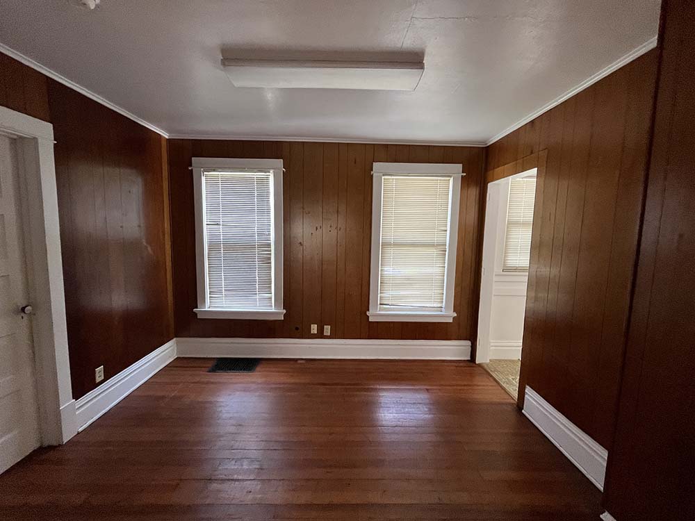 Loki A, living room