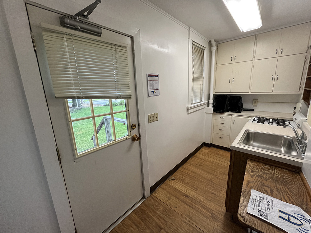 Roslin A kitchen