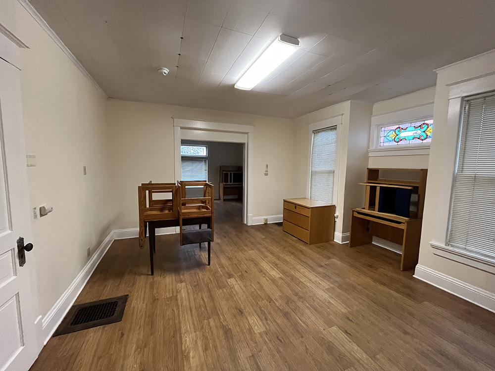 Roslin A living and dining room