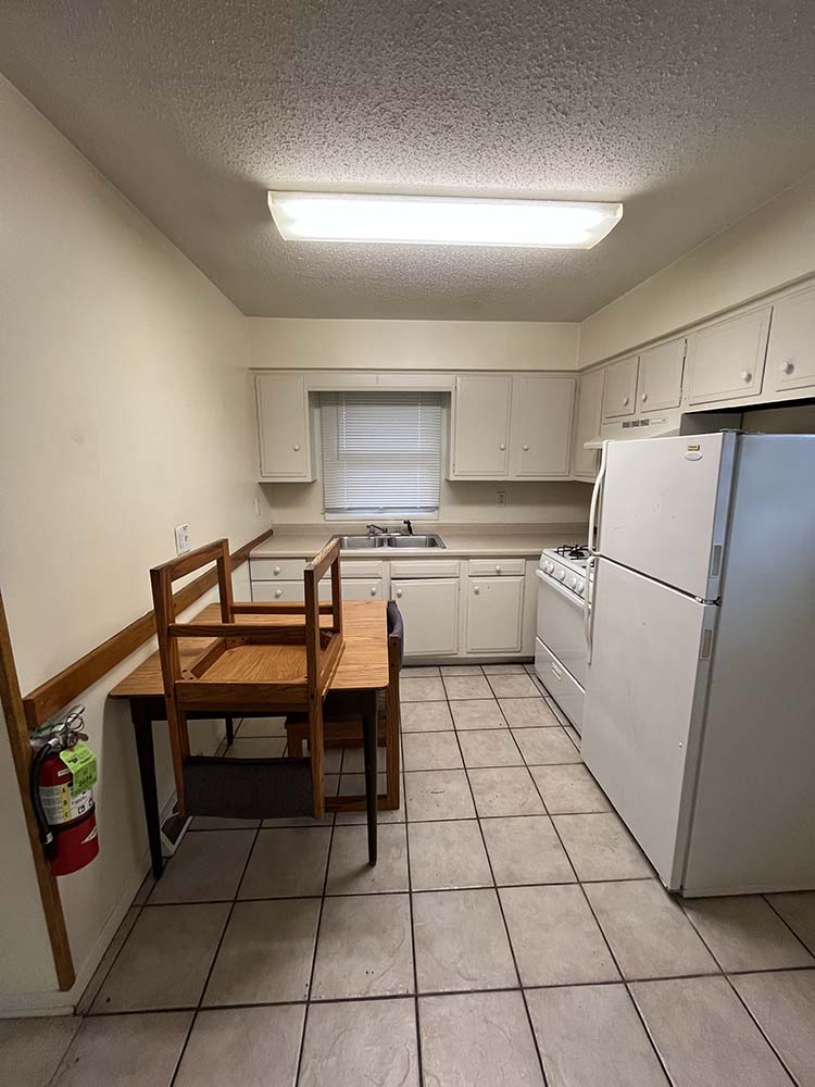 Tyr kitchen and dining room