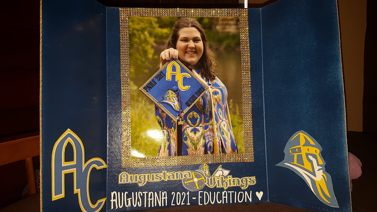 photo with augie branding