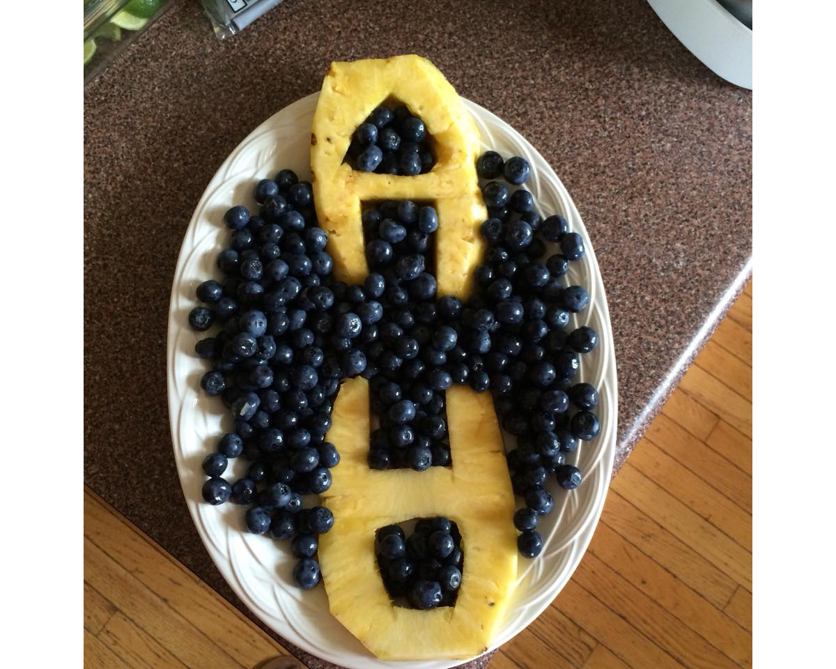 augie pineapple a