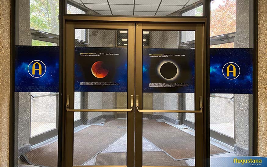 Getz-Rogers Gallery in Augustana's John Deere Planetarium