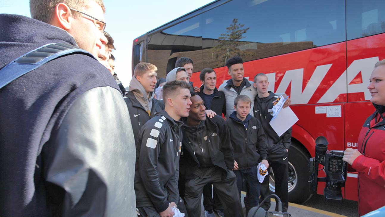 Men's basketball team send-off