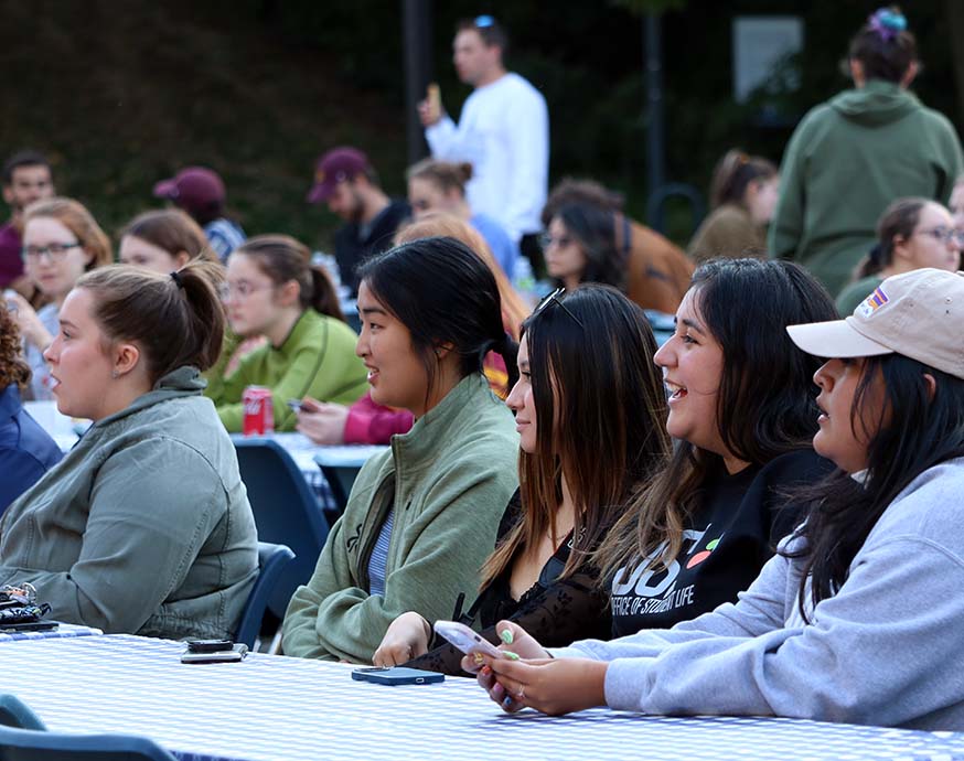 students at picnic