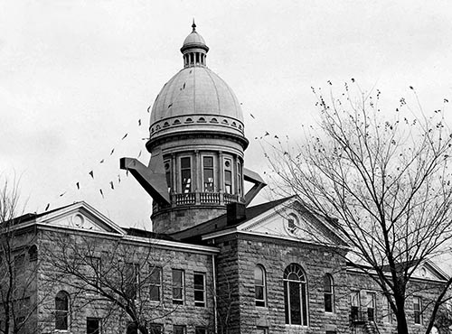 Old Main decorated as a teapot, 1955