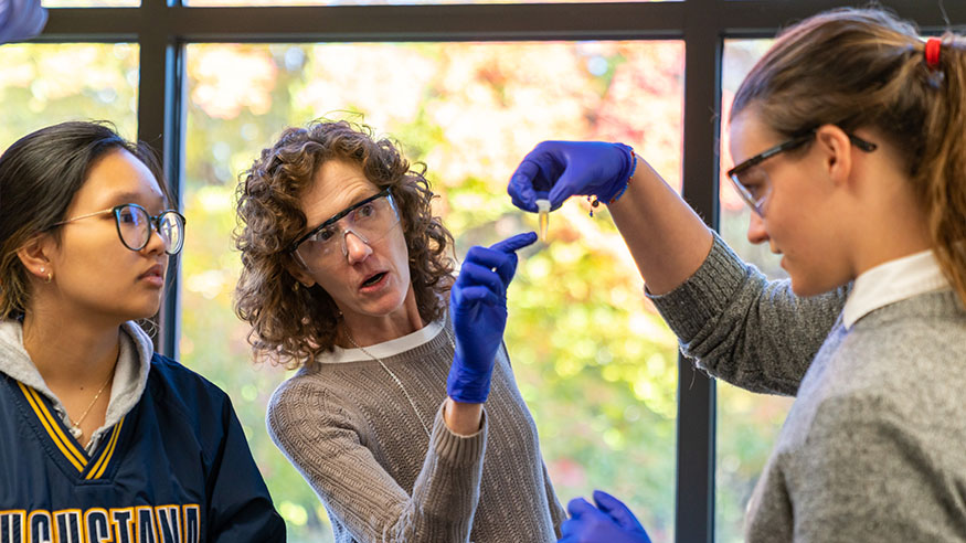 Dr. Kimberly Murphy with students