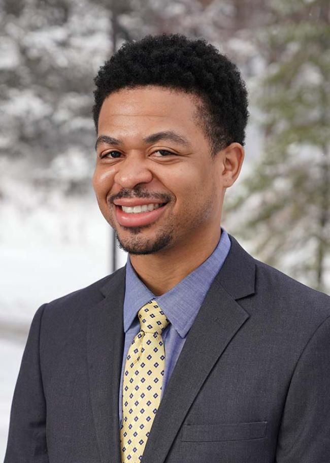 Alex Washington, career coach
