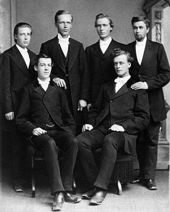 The first class to earn a Bachelor’s of Arts degree from Augustana College, 1877. (Augustana College Special Collections)