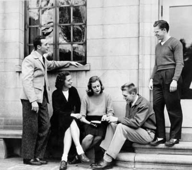 Students outside the Women's Building (now Carlsson Evald Hall) in 1946. This was the site of the infamous panty raid in 1949.