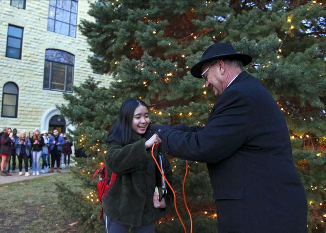 tree lighting 2019 President Steve Bahls