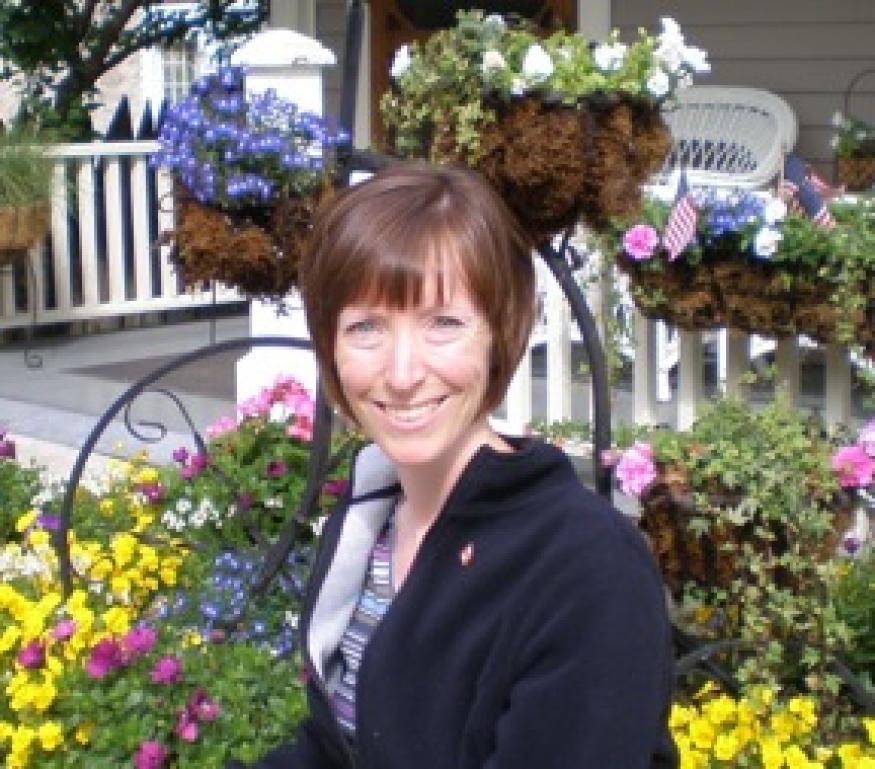 Alycia Hund outstanding university teacher award